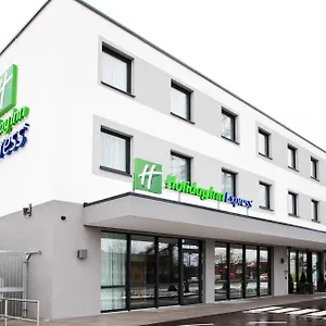 https://holiday-inn-express-munich-olympiapark.getmunichhotels.com