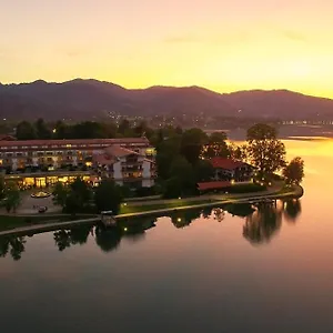 Althoff Seehotel Ueberfahrt ***** Роттах-Эгерн